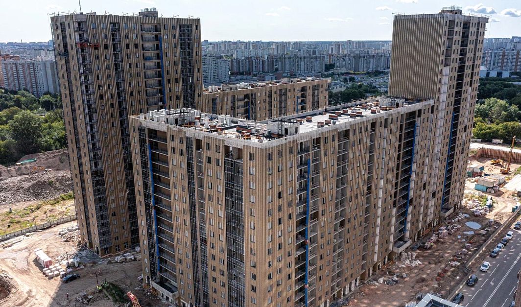 ЖК «Светлый мир «Станция «Л»…»  в июле